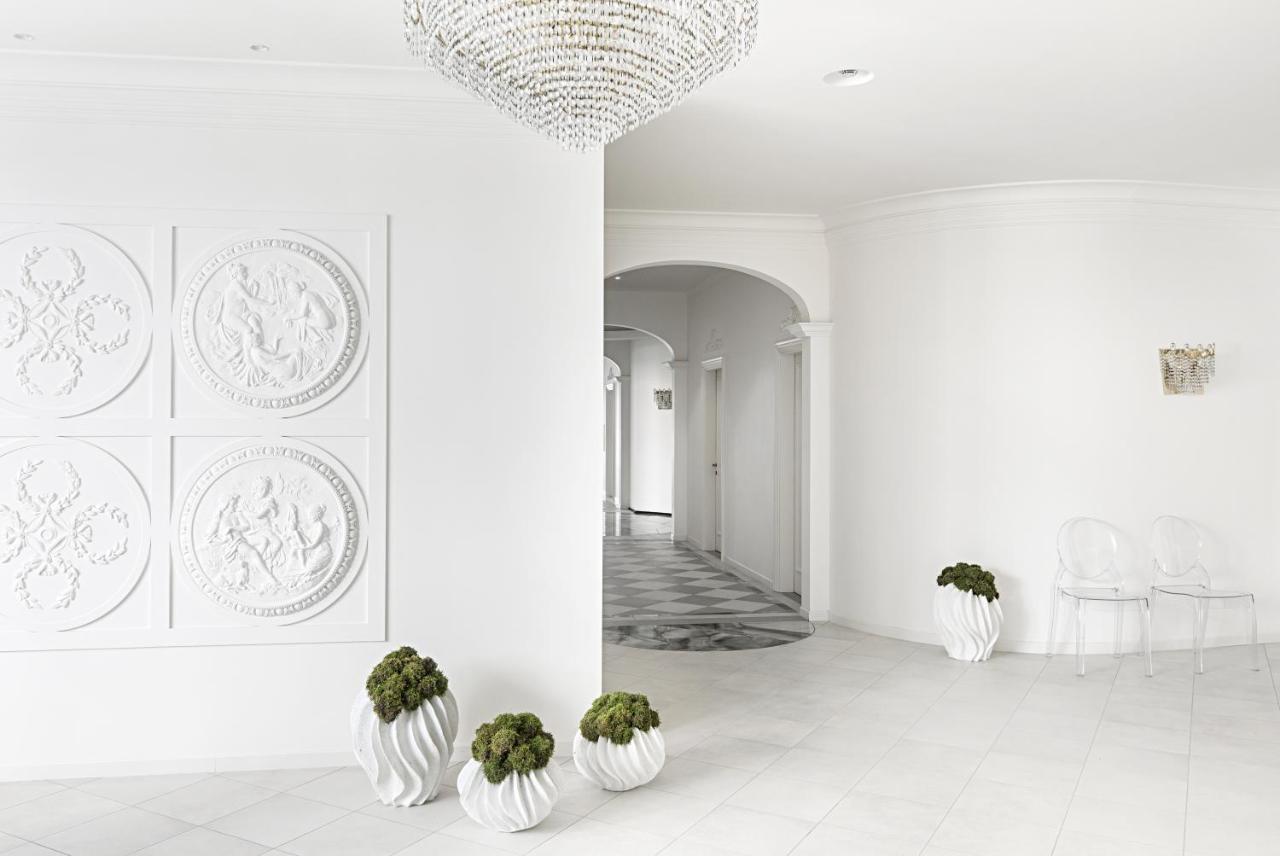 Grand Hotel Trieste & Victoria Abano Terme Dış mekan fotoğraf Interior of the hotel