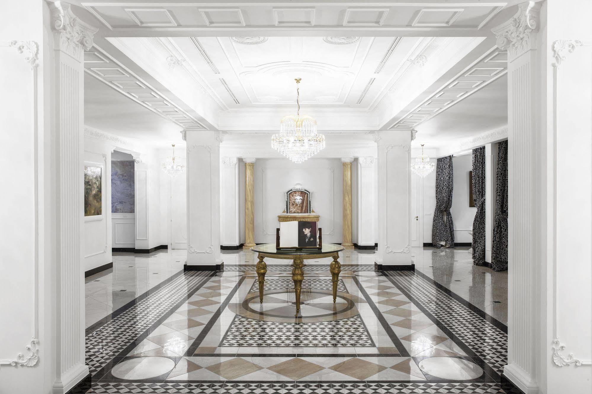 Grand Hotel Trieste & Victoria Abano Terme Dış mekan fotoğraf The lobby of the hotel