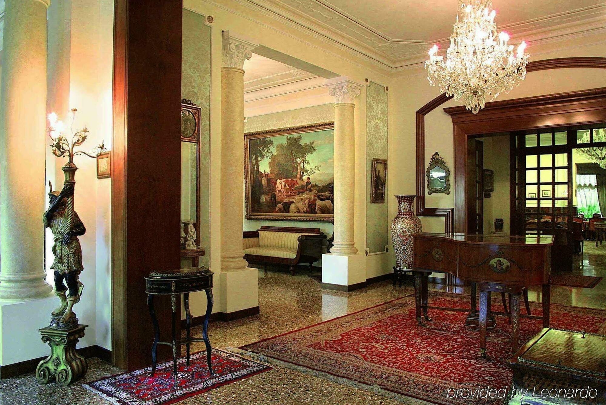 Grand Hotel Trieste & Victoria Abano Terme İç mekan fotoğraf Interior of the residence
